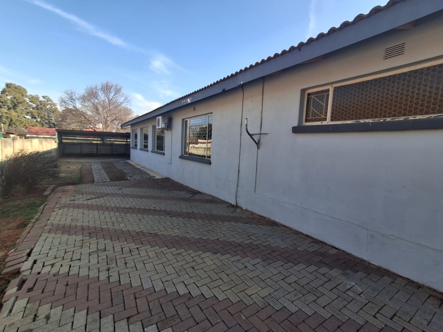 To Let 4 Bedroom Property for Rent in Virginia Free State